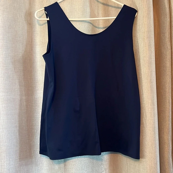 Chicos microfiber tank navy blue excellent condition Chico size 2/women’s 10–12 - Picture 3 of 3